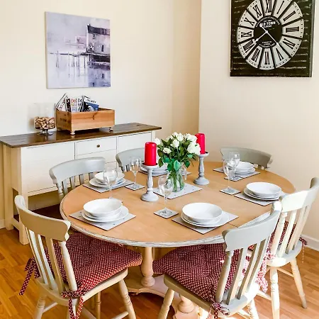 Waverley - Quaint Victorian With Free Parking Apartman