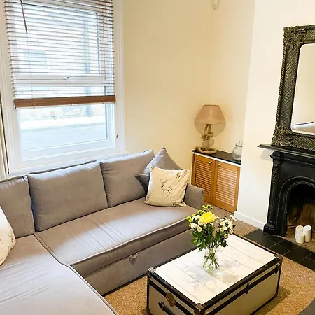 Apartman Waverley - Quaint Victorian With Free Parking *
