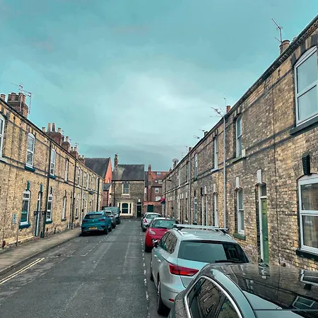 Waverley - Quaint Victorian With Free Parking *