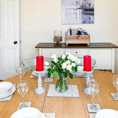 Waverley - Quaint Victorian With Free Parking *