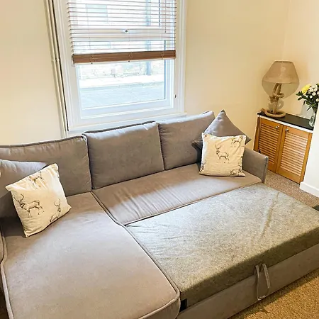 Waverley - Quaint Victorian With Free Parking